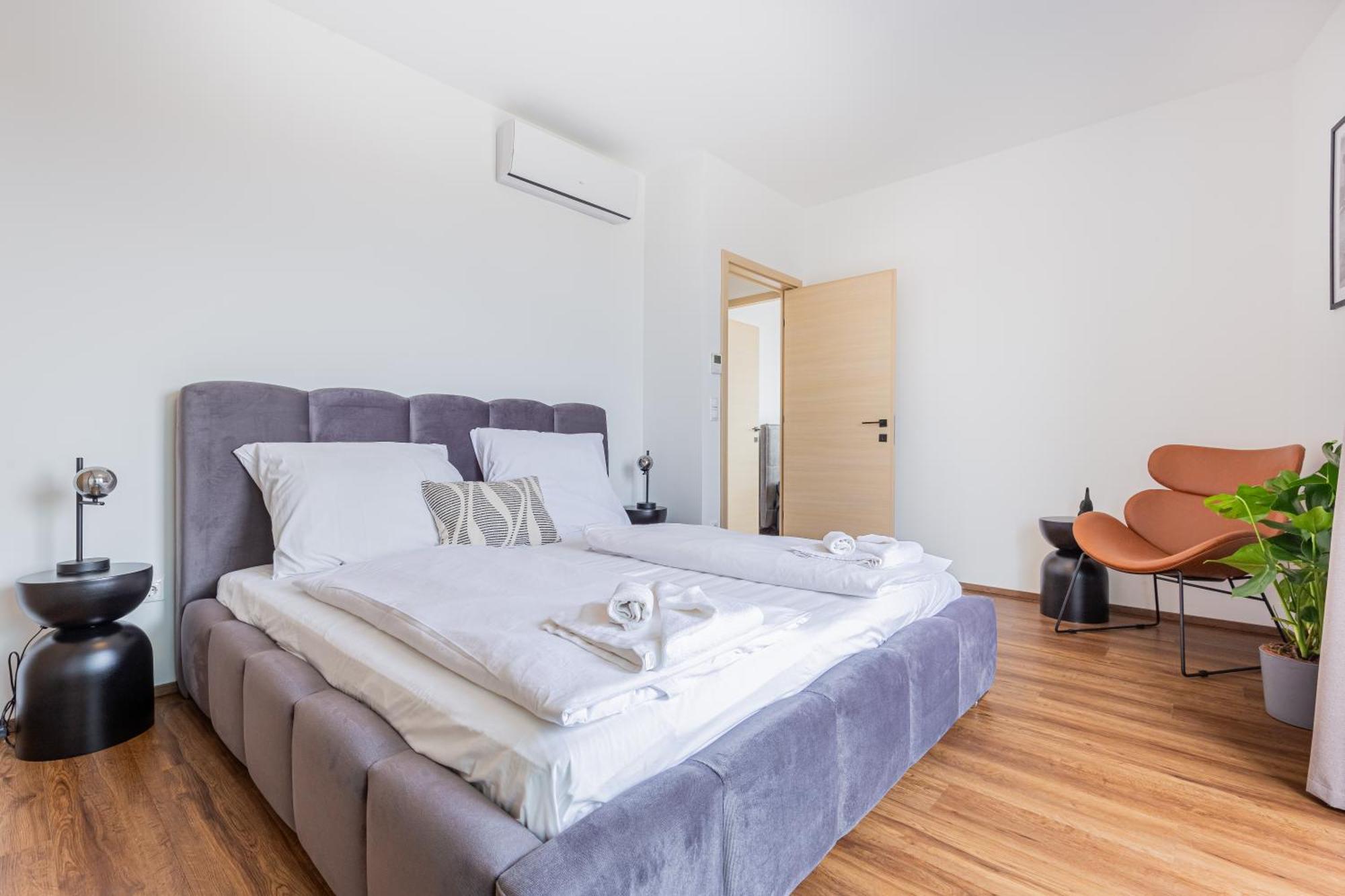New Penthouse W Double Parking, Panoramic Balcony * Budapešť