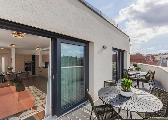 New Penthouse W Double Parking, Panoramic Balcony
