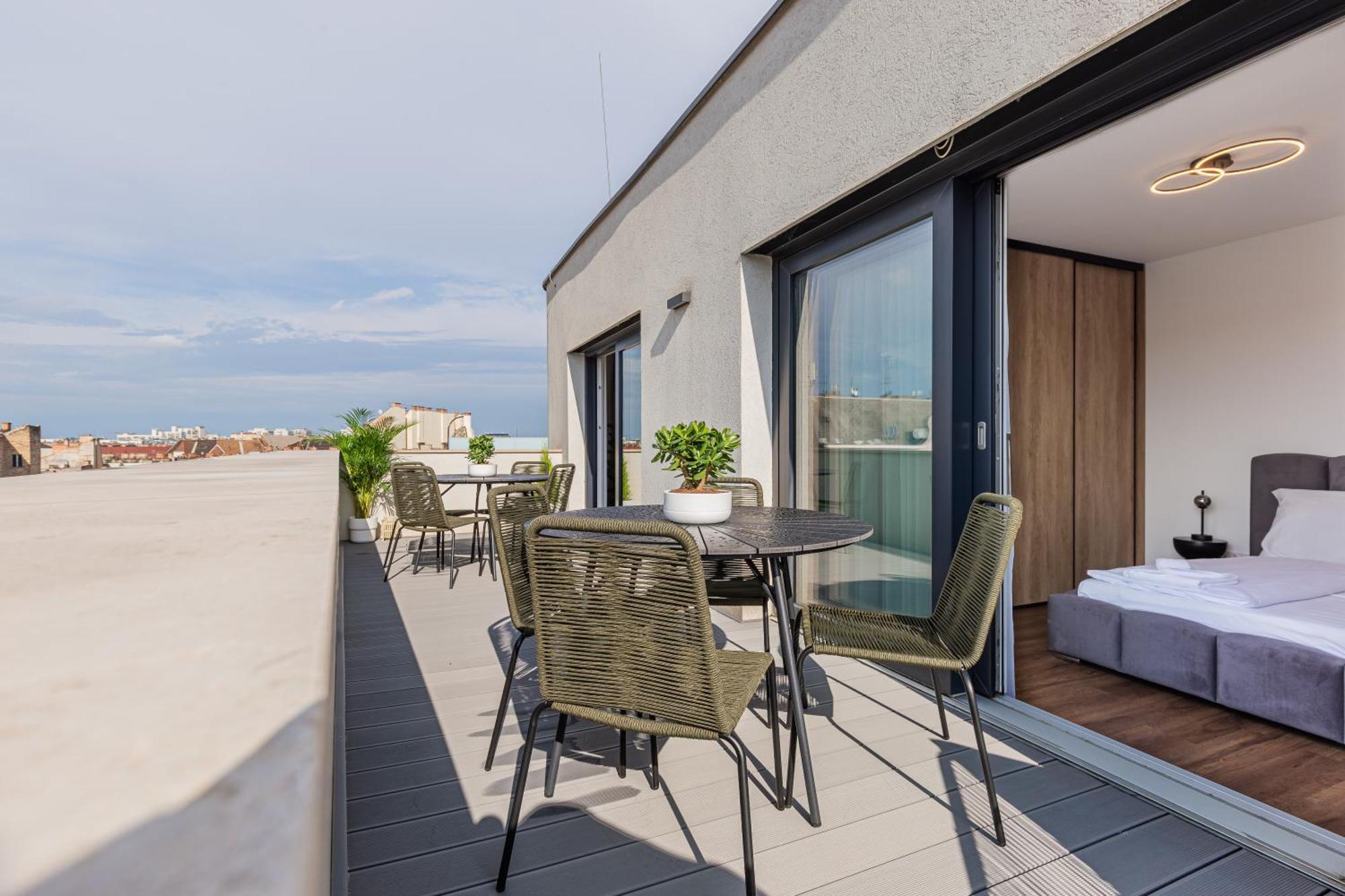 New Penthouse W Double Parking, Panoramic Balcony
