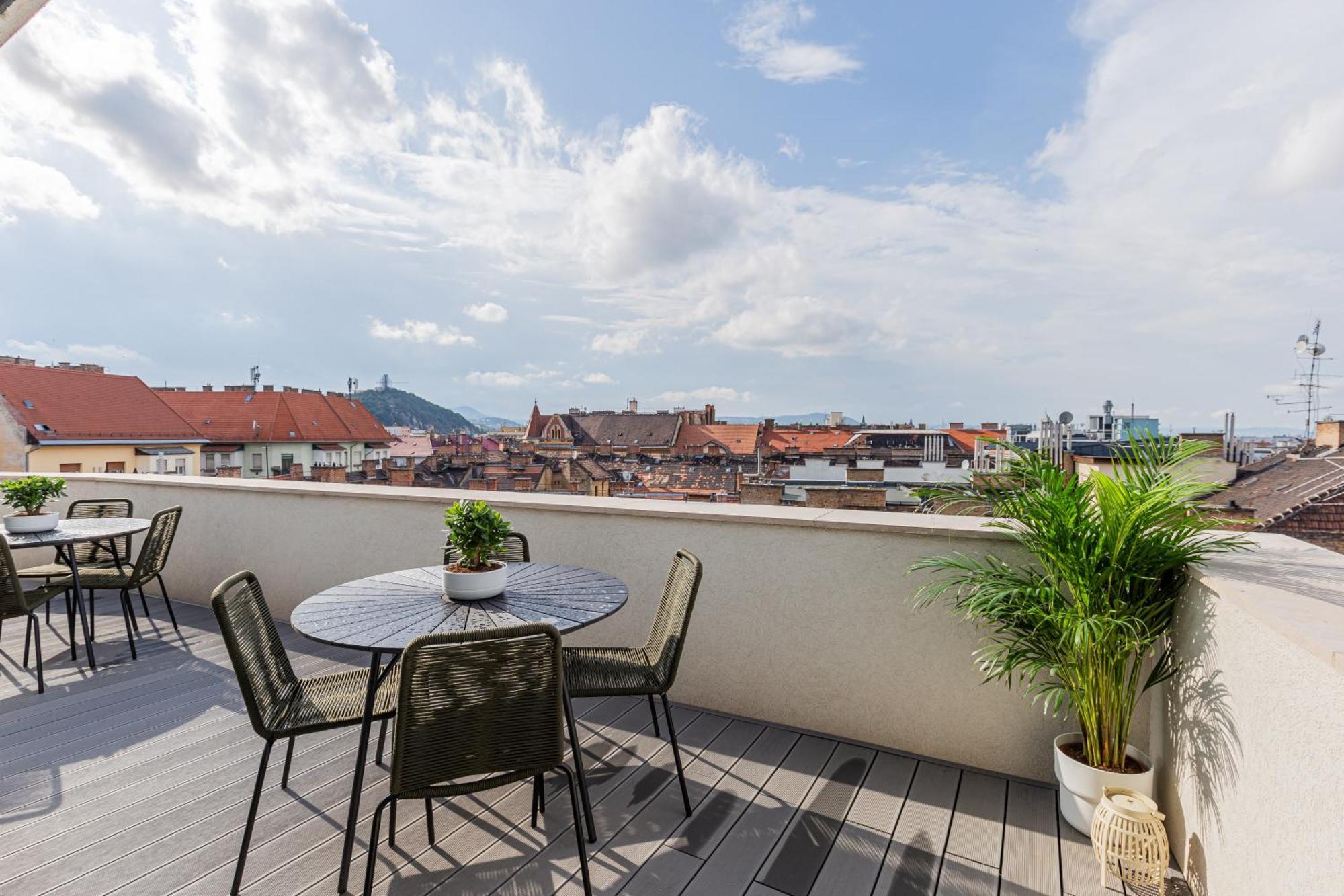דירה New Penthouse W Double Parking, Panoramic Balcony