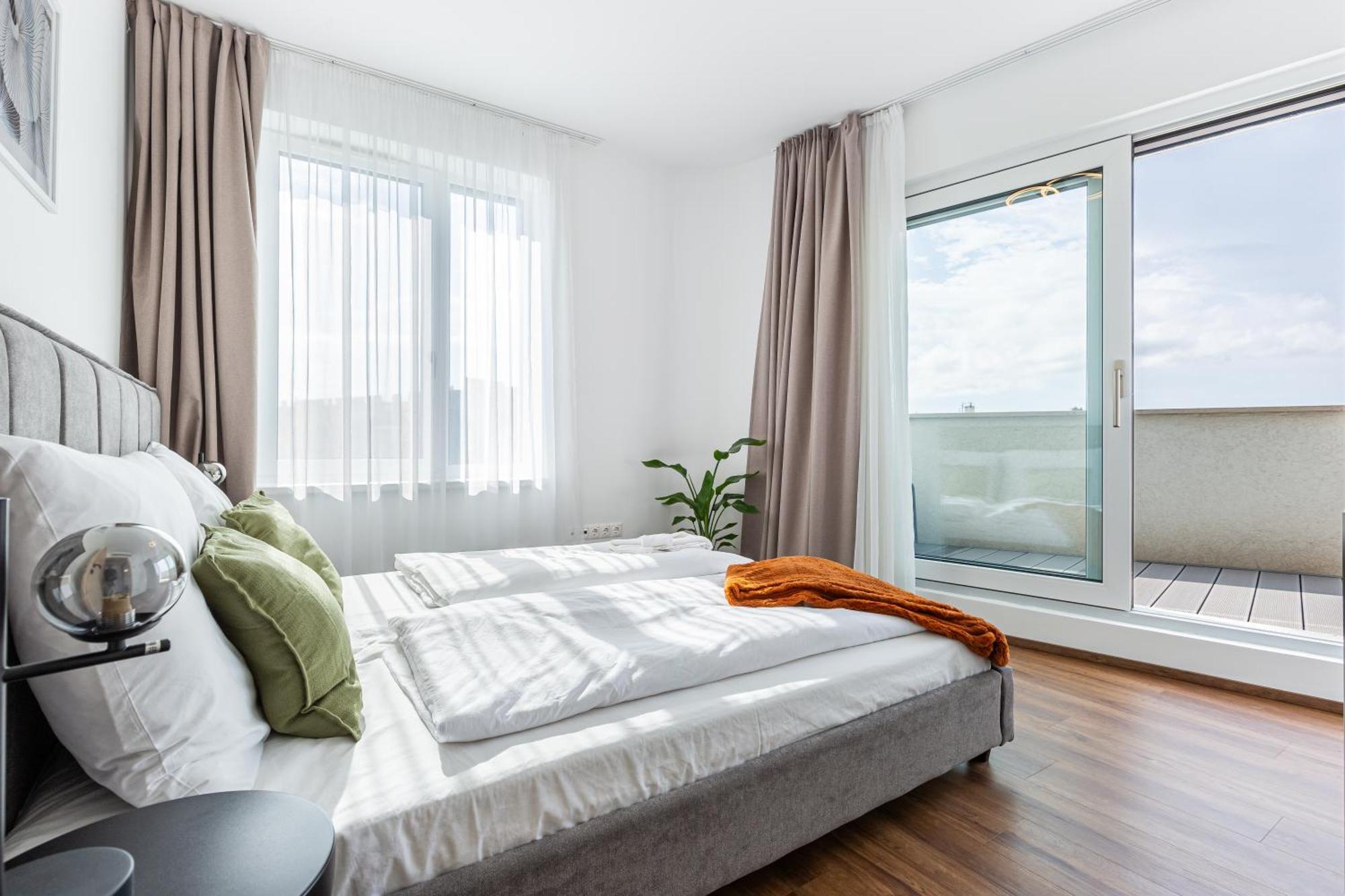 דירה New Penthouse W Double Parking, Panoramic Balcony *